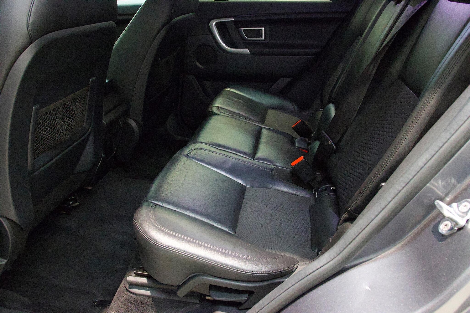 Used Land Rover Discovery Sport 2016 for sale - 76771912: Photo 12