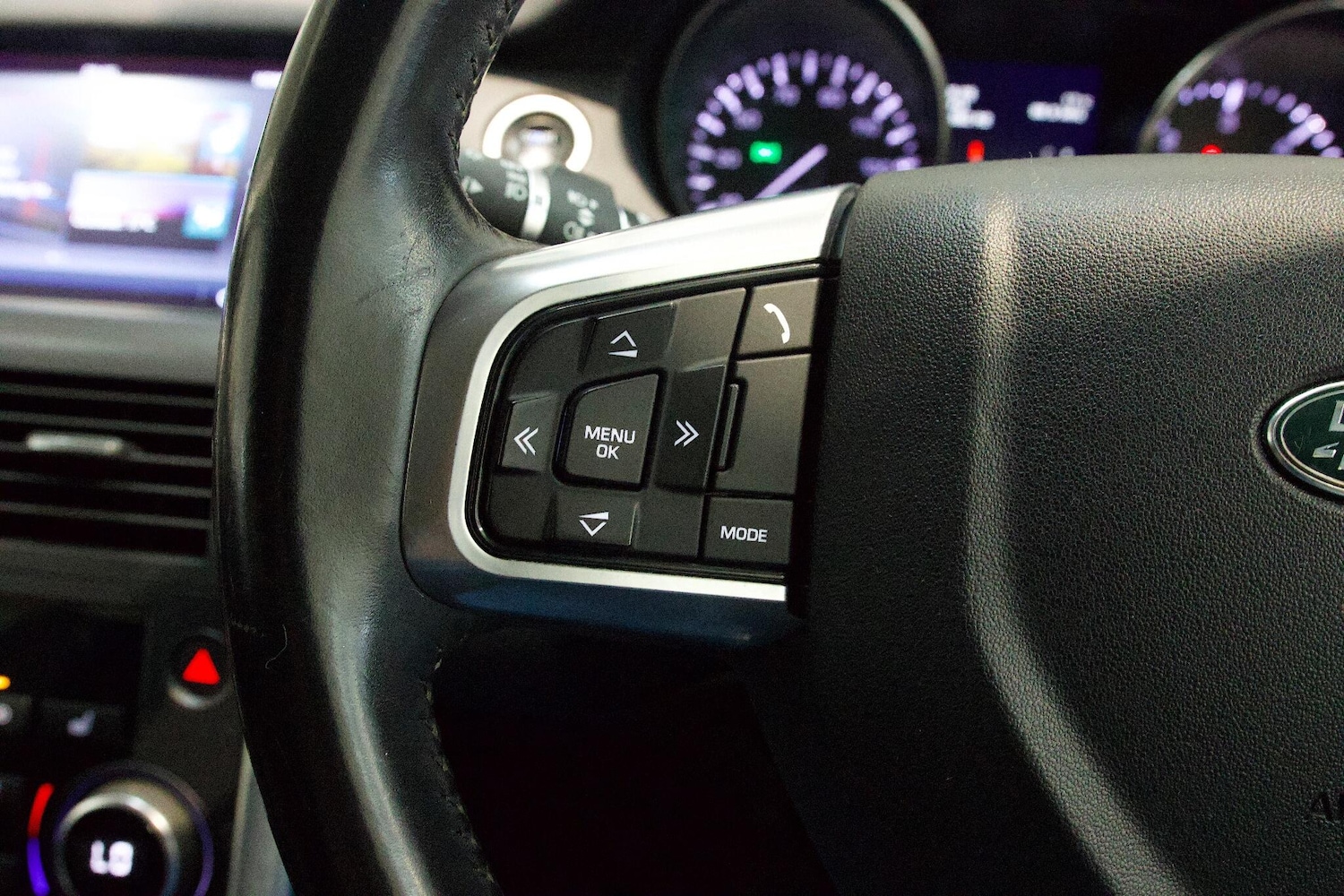 Used Land Rover Discovery Sport 2016 for sale - 76771912: Photo 18