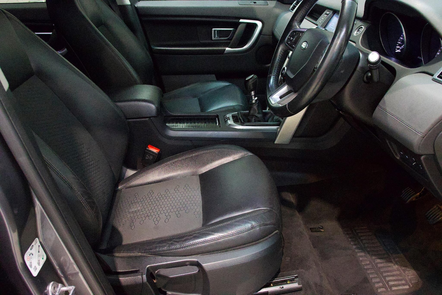 Used Land Rover Discovery Sport 2016 for sale - 76771912: Photo 9