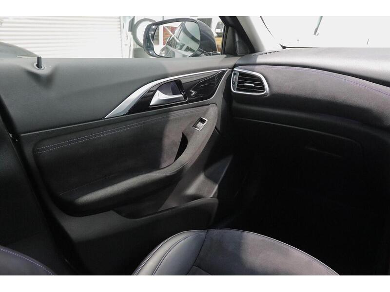 Used Infiniti Q30 2016 for sale - 76968419: Photo 25