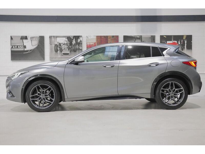 Used Infiniti Q30 2016 for sale - 76968419: Photo 6