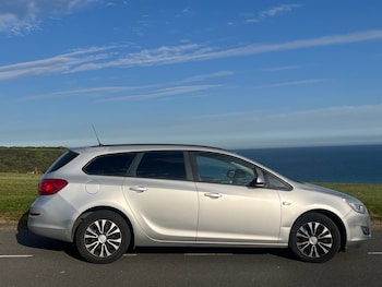 Used Vauxhall Astra 2011 for sale - 78597258: Photo