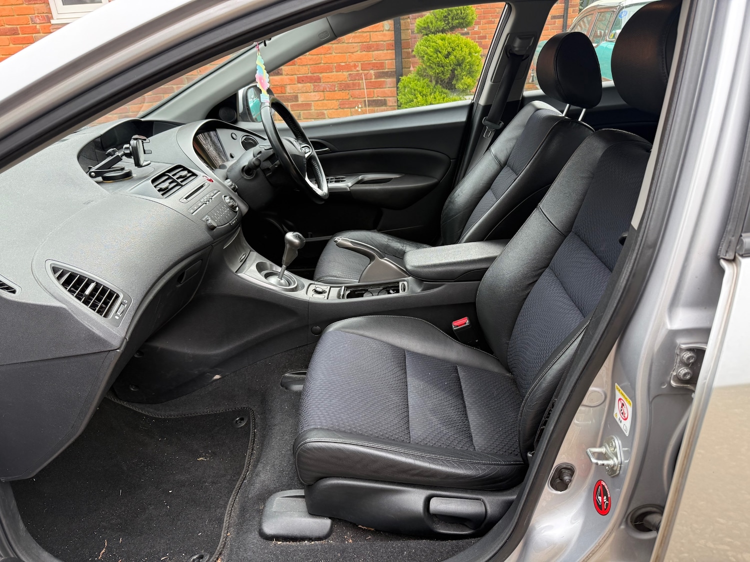 Used Honda Civic 2010 for sale - 78060690: Photo 5