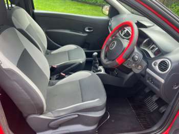 Used Renault Clio 2010 for sale - 74682334: Photo