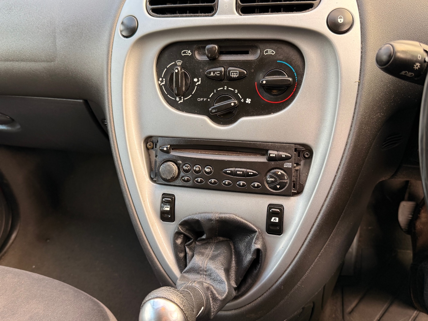 Used Citroen Xsara Picasso 2009 for sale - 76518656: Photo 9