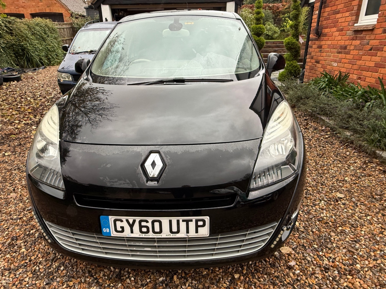 Used Renault Grand Scenic 2010 for sale - 76508318: Photo 2