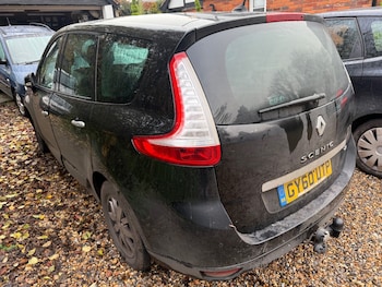Used Renault Grand Scenic 2010 for sale - 76508318: Photo