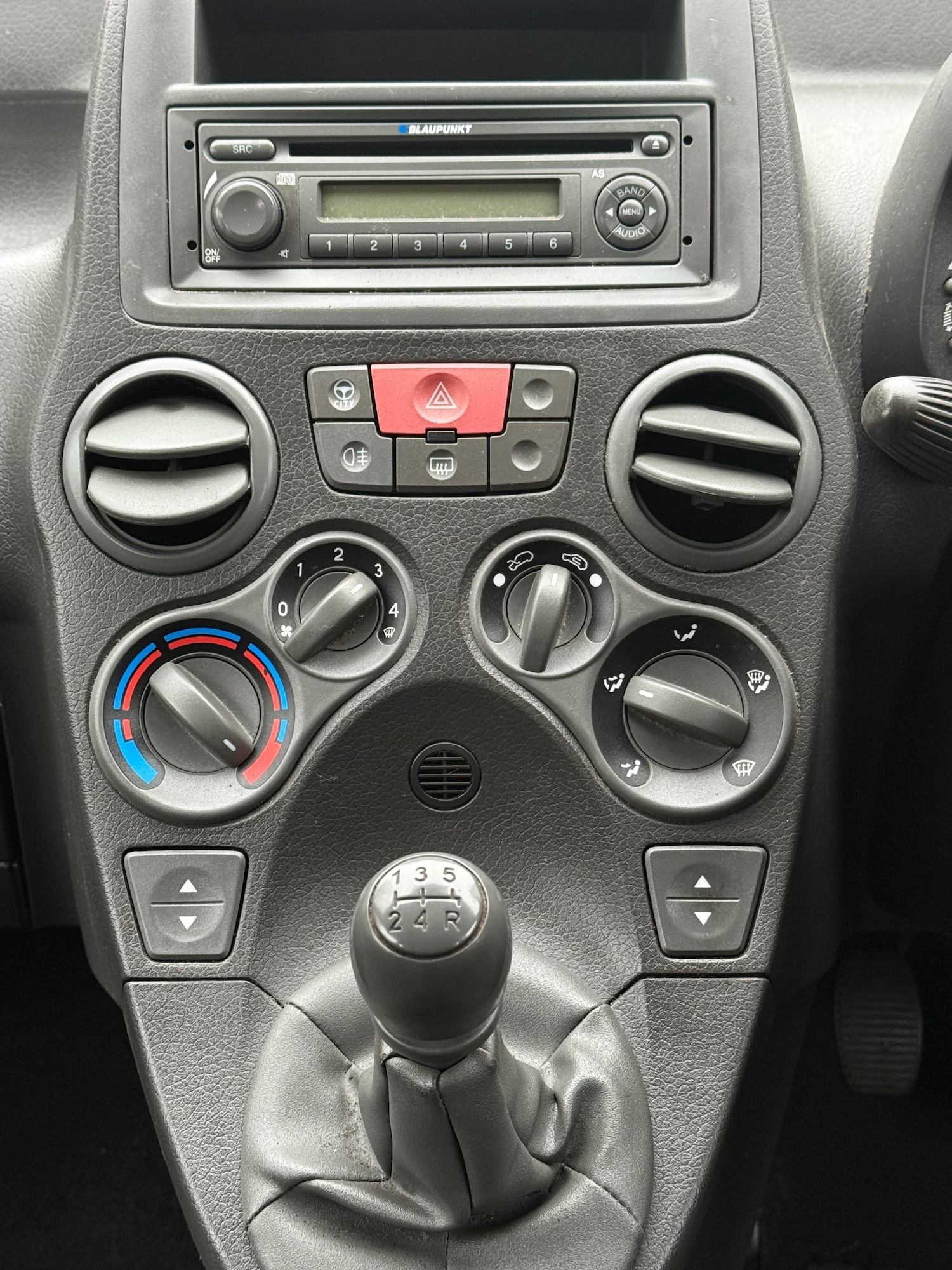 Used Fiat Panda 2010 for sale - 77112956: Photo 9