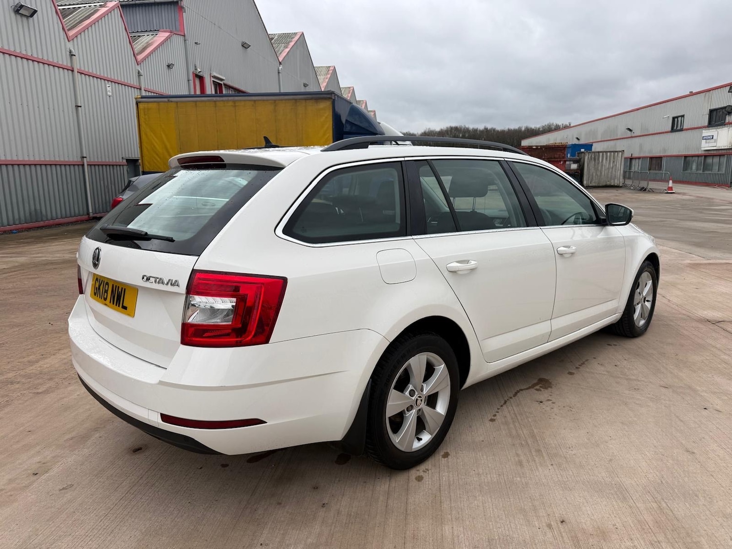 Used Skoda Octavia 2018 for sale - 77324720: Photo 11