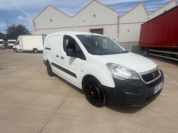 Used Peugeot Partner 2017 for sale - 79489054: Photo