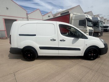 Used Peugeot Partner 2017 for sale - 79489054: Photo