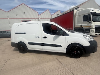 Used Peugeot Partner 2017 for sale - 79489054: Photo