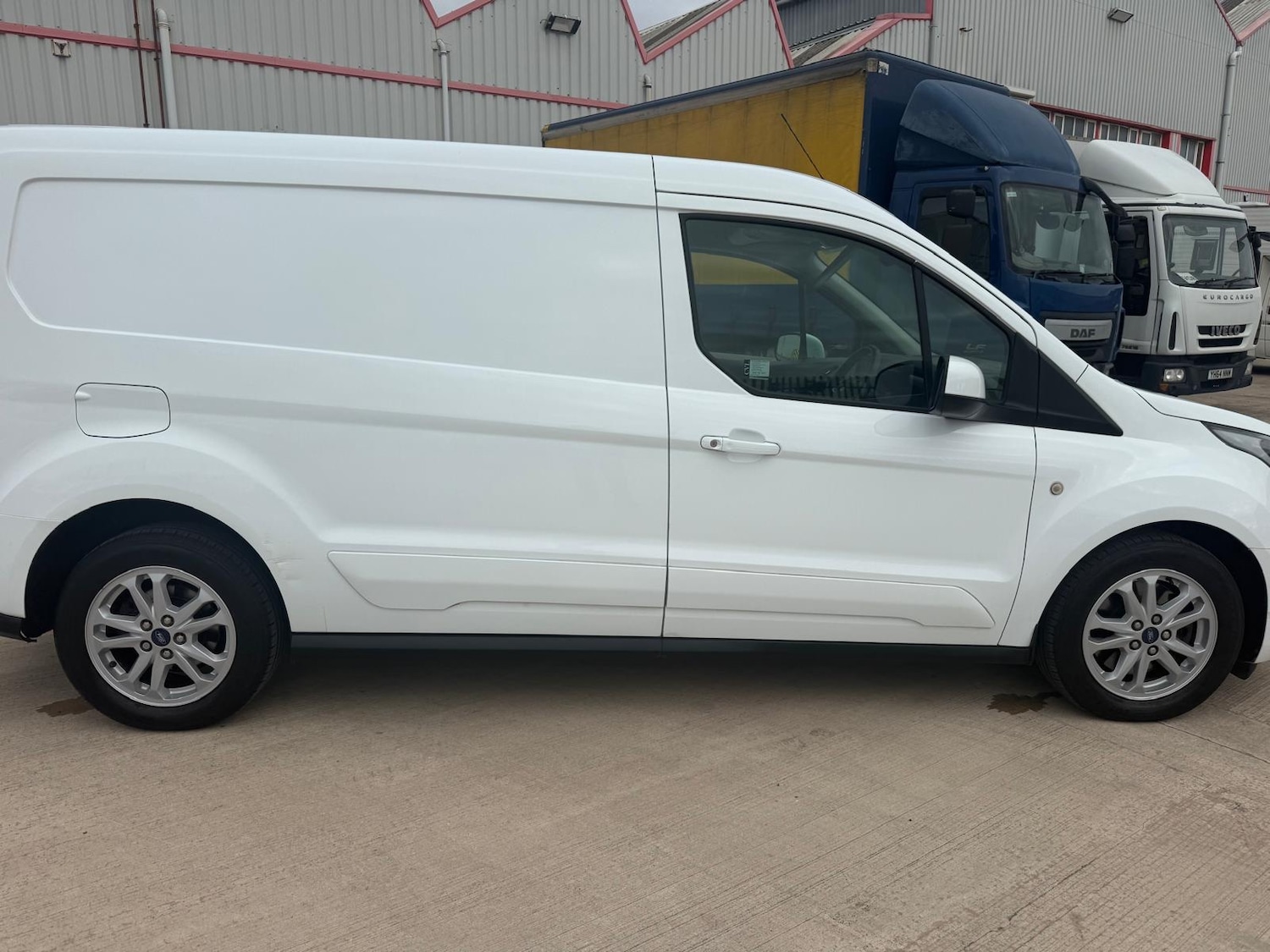 Used Ford Transit Connect 2019 for sale - 76541643: Photo 2