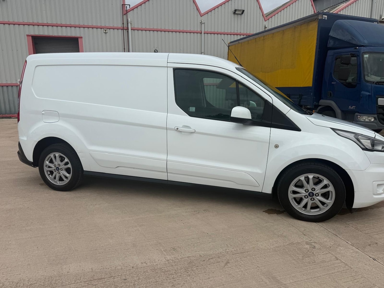 Used Ford Transit Connect 2019 for sale - 76541643: Photo 4