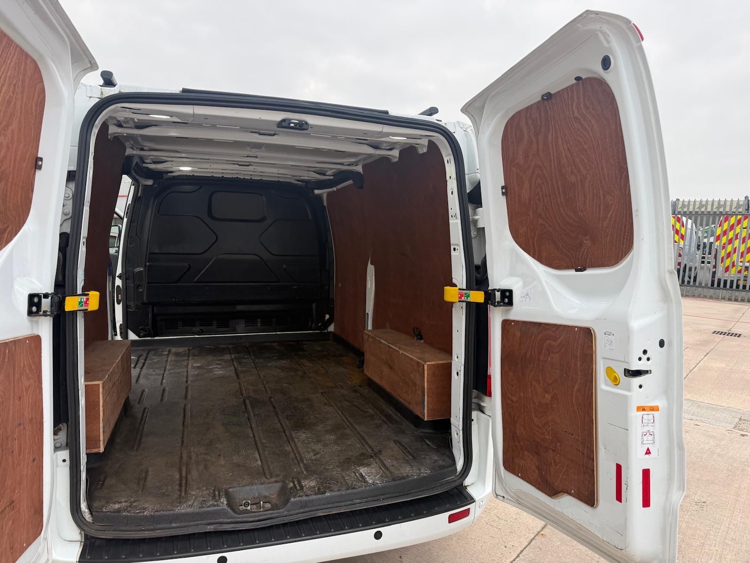 Used Ford Transit Custom 2019 for sale - 77323943: Photo 28