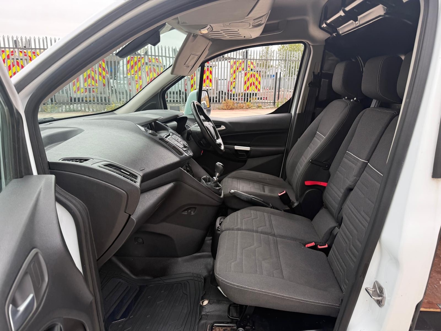 Used Ford Transit Connect 2018 for sale - 76541631: Photo 21