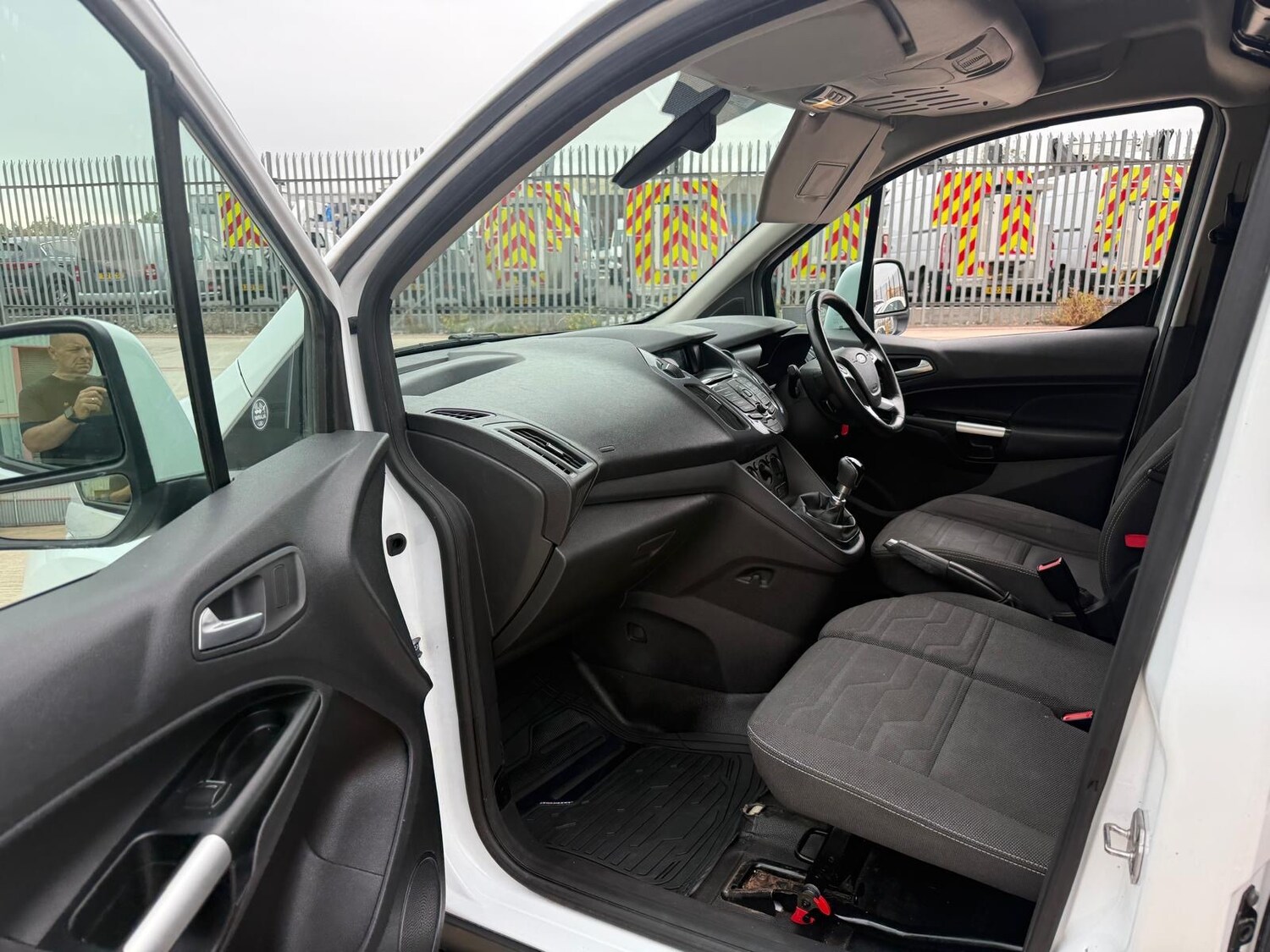 Used Ford Transit Connect 2018 for sale - 76541631: Photo 22