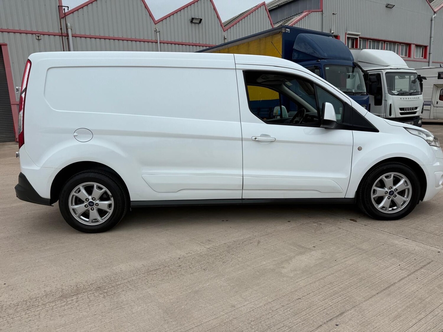 Used Ford Transit Connect 2018 for sale - 76541631: Photo 4