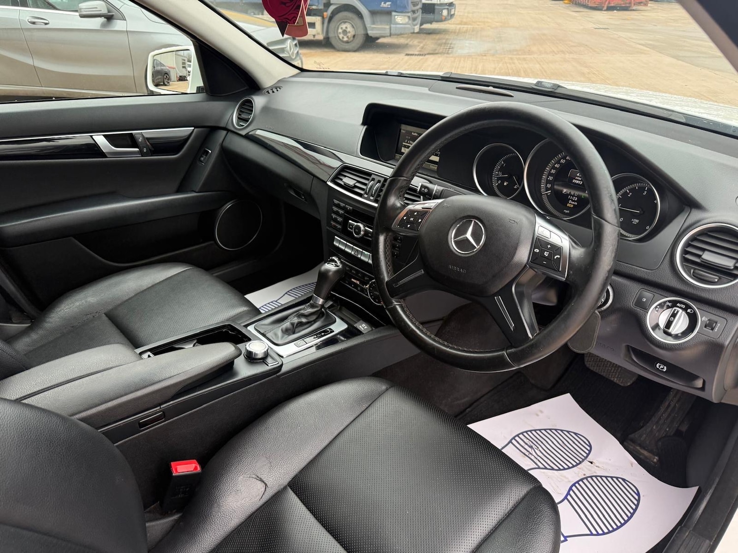 Used Mercedes-Benz C Class 2013 for sale - 77326180: Photo 11