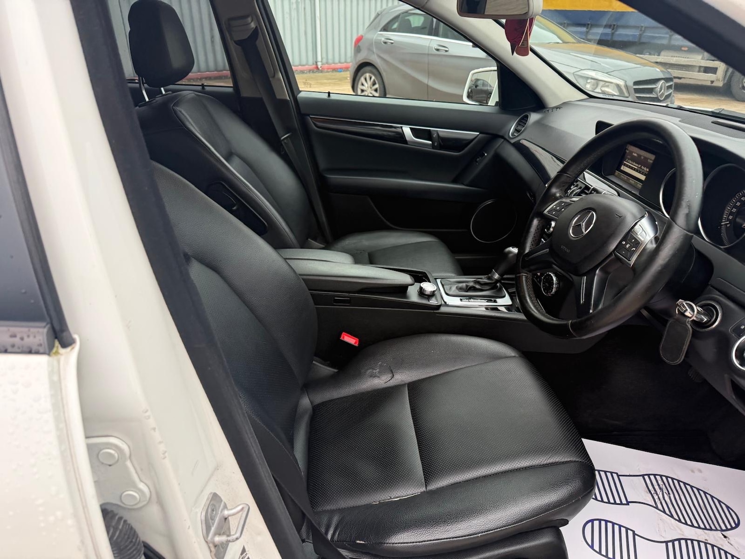 Used Mercedes-Benz C Class 2013 for sale - 77326180: Photo 17