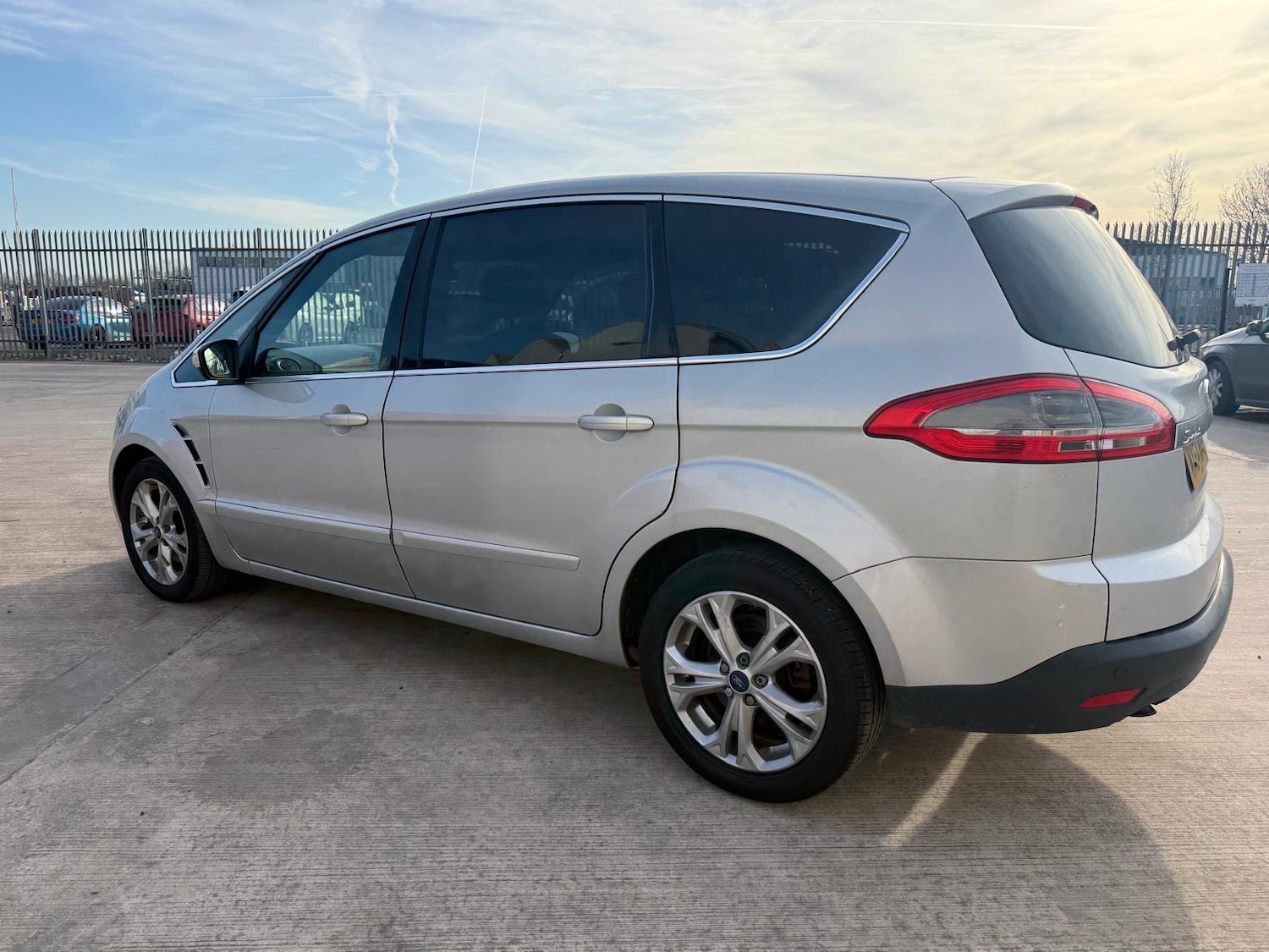 Used Ford S-Max 2015 for sale - 77934586: Photo 10