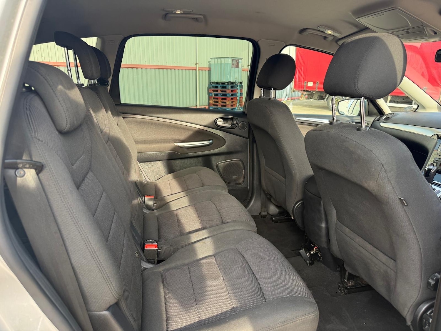 Used Ford S-Max 2015 for sale - 77934586: Photo 14