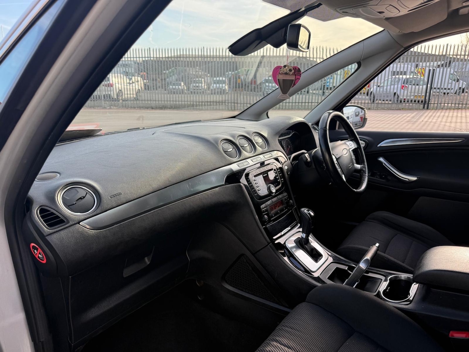 Used Ford S-Max 2015 for sale - 77934586: Photo 23