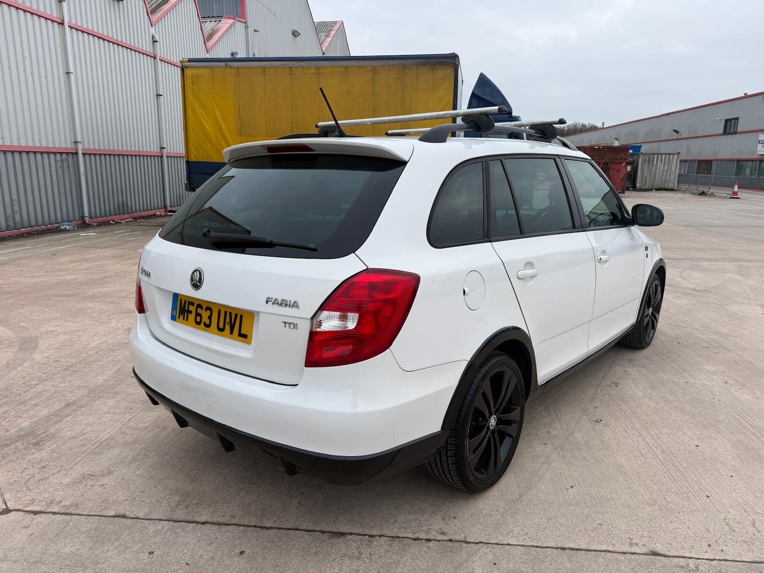 Used Skoda Fabia 2013 for sale - 77325302: Photo 17