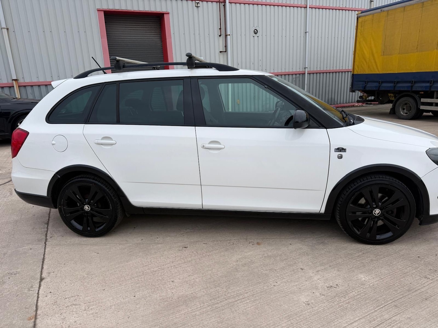 Used Skoda Fabia 2013 for sale - 77325302: Photo 2