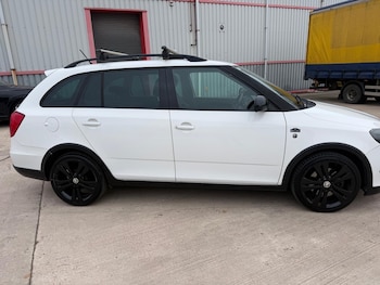 Used Skoda Fabia 2013 for sale - 77325302: Photo