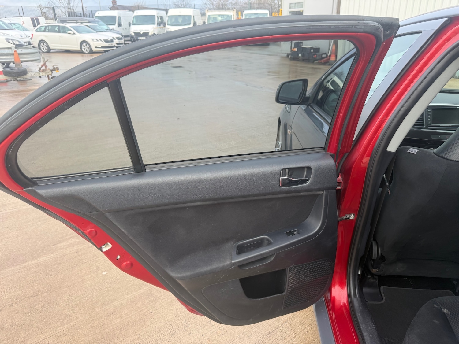 Used Mitsubishi Lancer 2011 for sale - 77392124: Photo 23