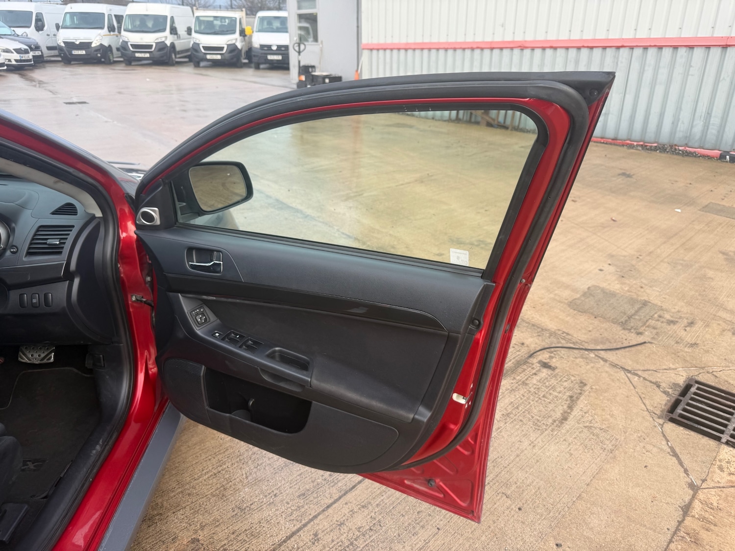 Used Mitsubishi Lancer 2011 for sale - 77392124: Photo 25