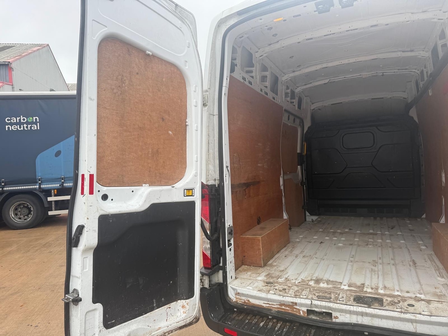 Used Ford Transit 2017 for sale - 76541173: Photo 19