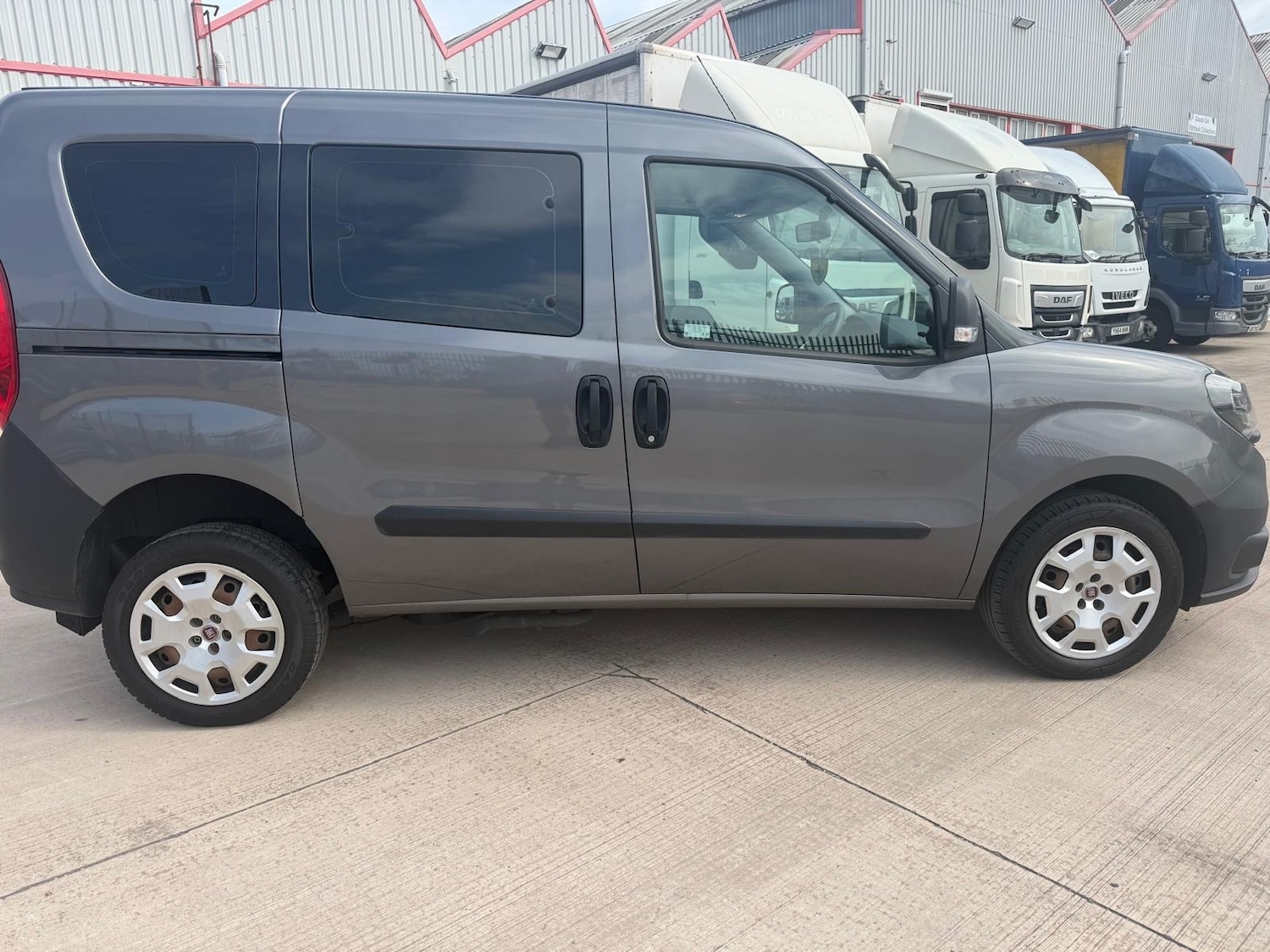 Used Fiat Doblo 2019 for sale - 76541505: Photo 2