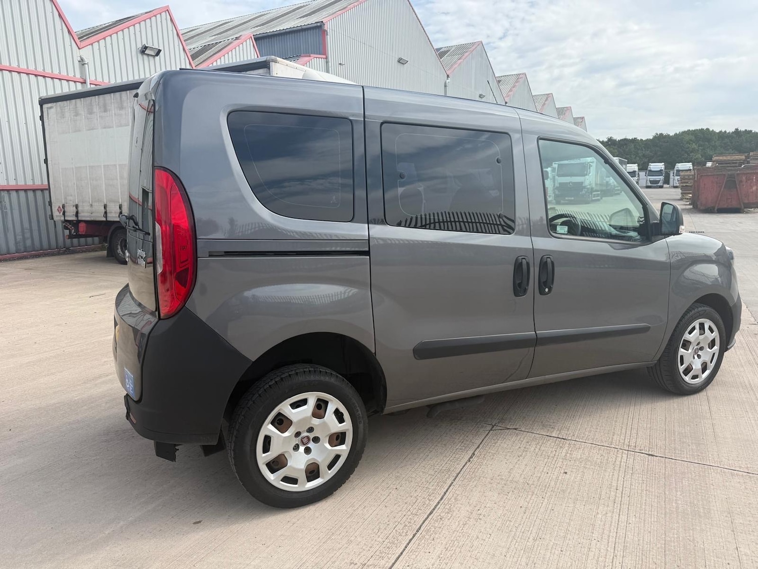 Used Fiat Doblo 2019 for sale - 76541505: Photo 3