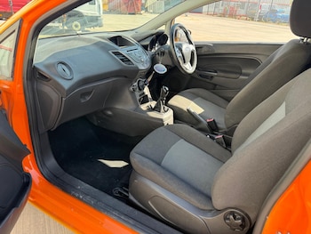 Used Ford Fiesta 2016 for sale - 75137886: Photo