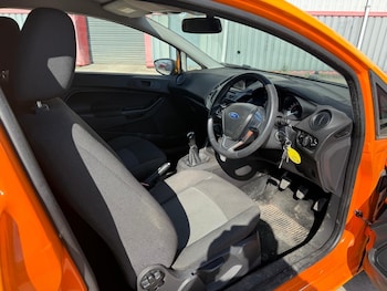 Used Ford Fiesta 2016 for sale - 75137886: Photo