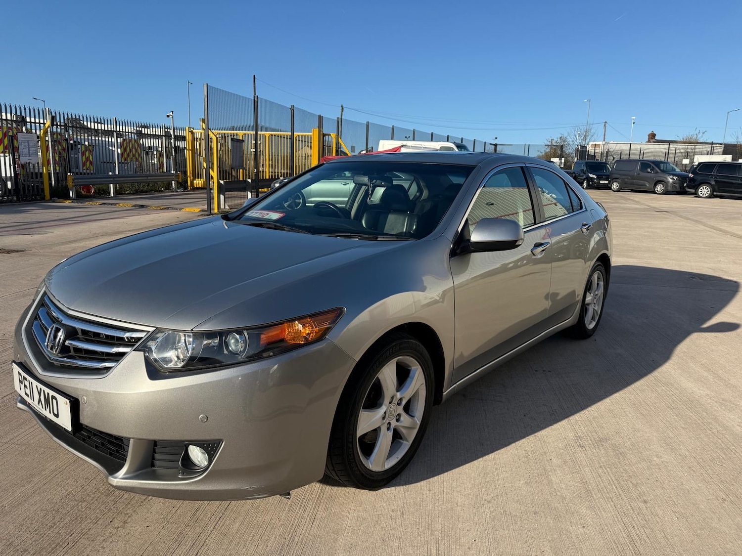 Used Honda Accord 2011 for sale - 76693064: Photo 1