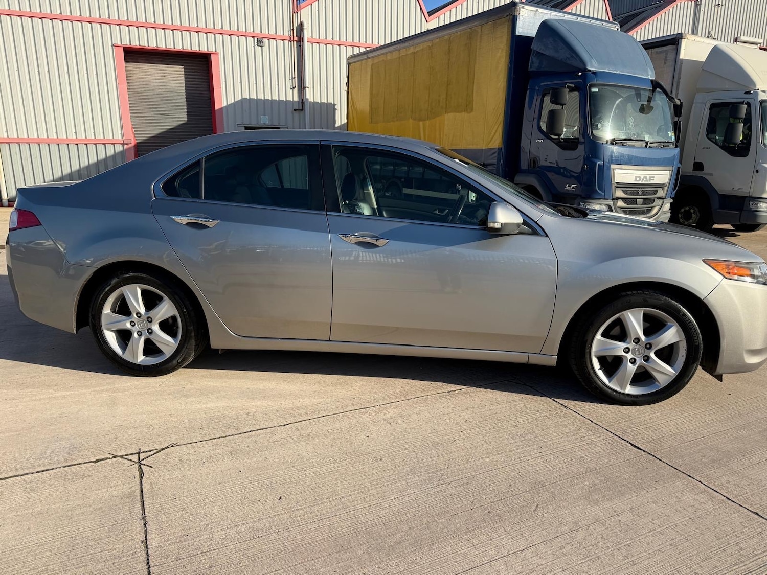 Used Honda Accord 2011 for sale - 76693064: Photo 6