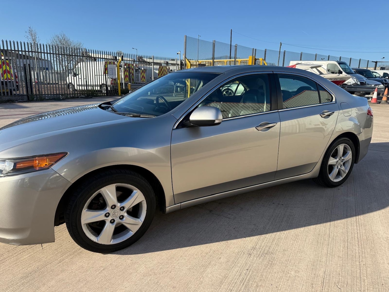 Used Honda Accord 2011 for sale - 76693064: Photo 7