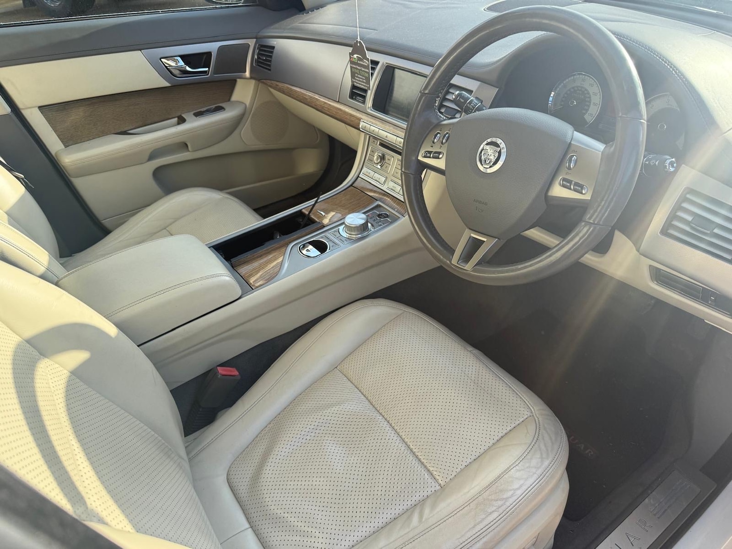 Used Jaguar XF 2009 for sale - 76541171: Photo 9