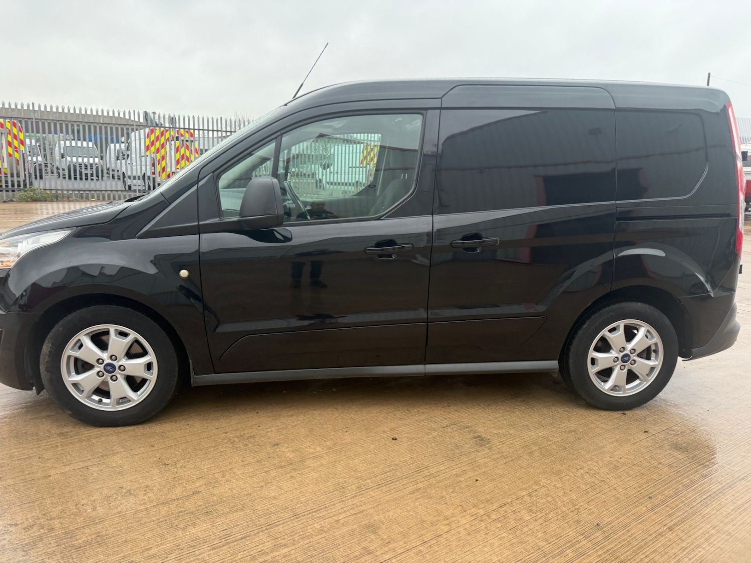 Used Ford Transit Connect 2016 for sale - 76541769: Photo 7