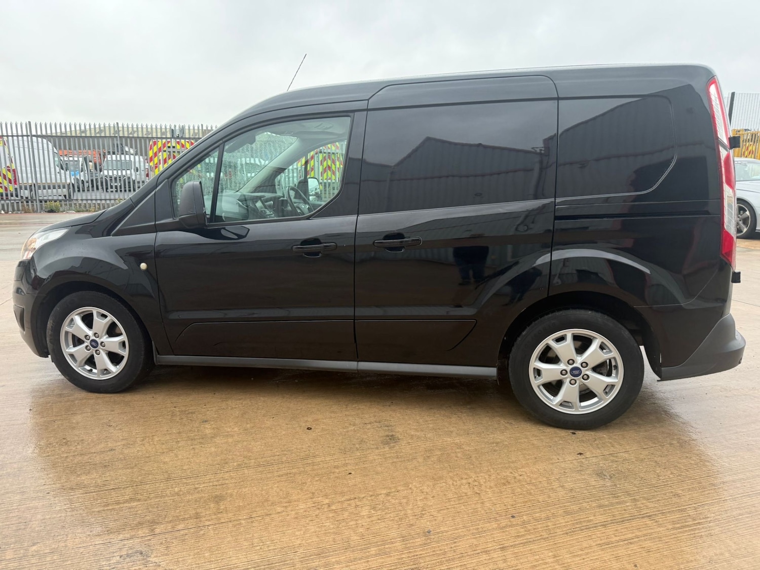 Used Ford Transit Connect 2016 for sale - 76541769: Photo 8