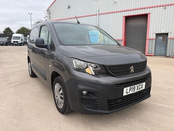 Used Peugeot Partner 2019 for sale - 76541366: Photo