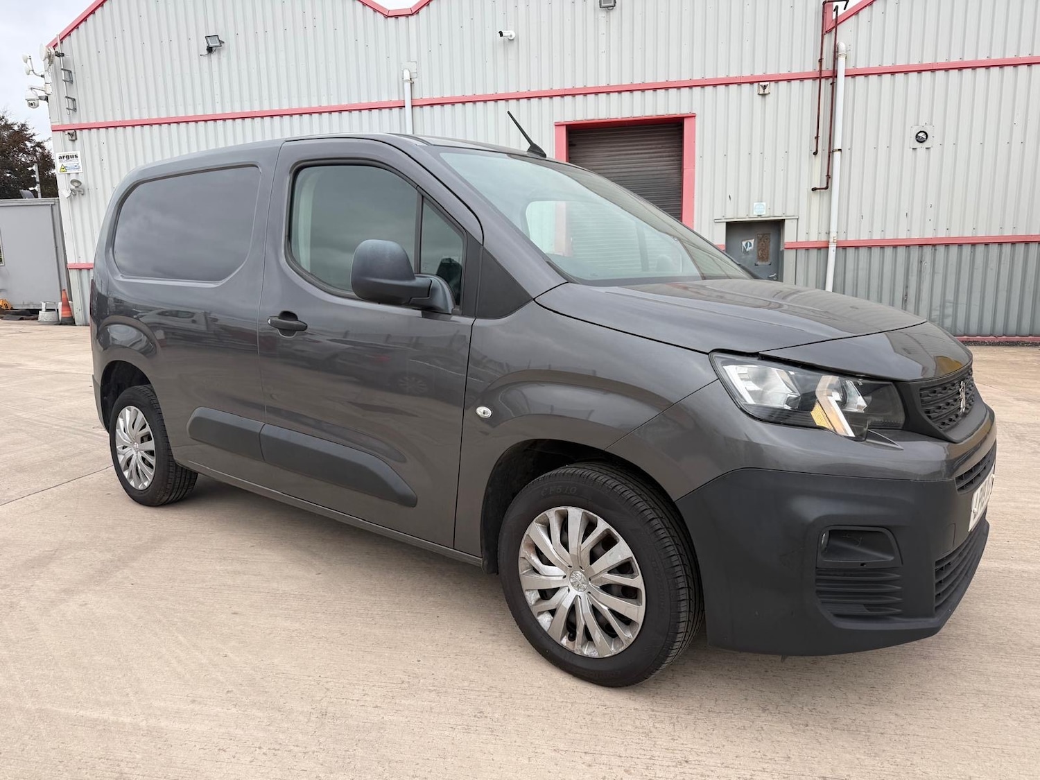 Used Peugeot Partner 2019 for sale - 76541366: Photo 3