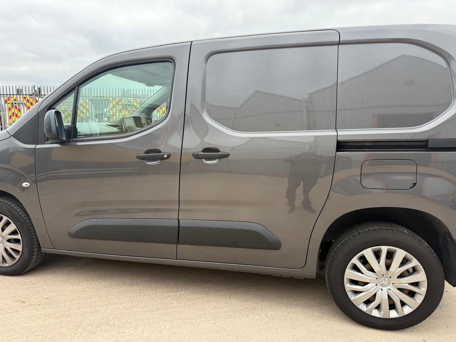 Used Peugeot Partner 2019 for sale - 76541366: Photo 7