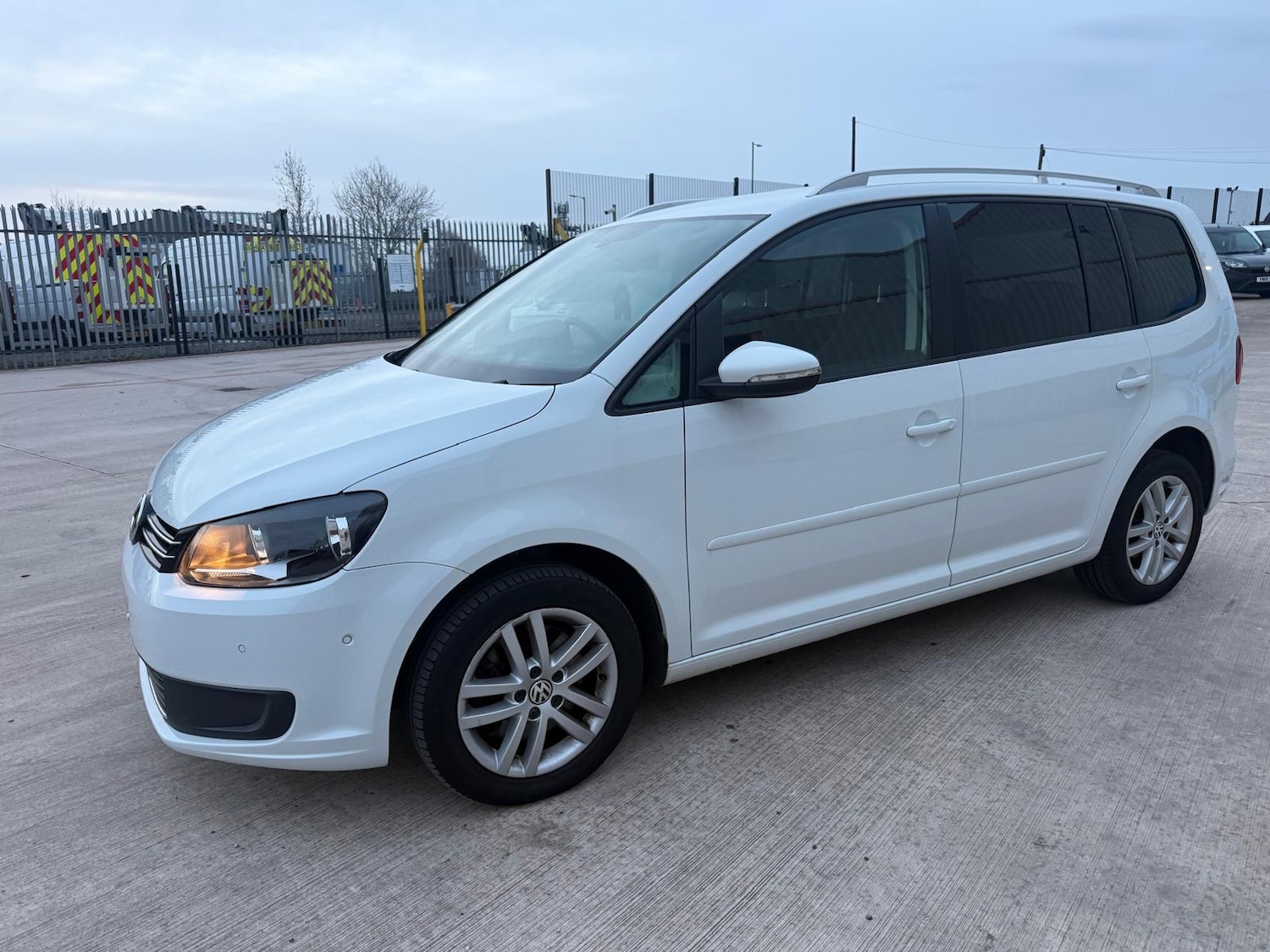 Used Volkswagen Touran 2015 for sale - 76940121: Photo 10