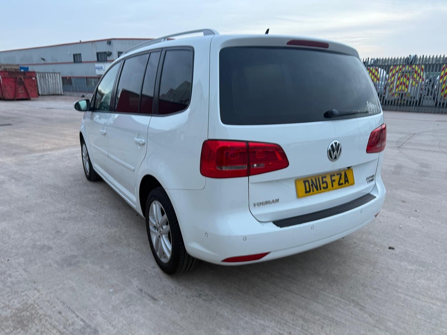 Used Volkswagen Touran 2015 for sale - 76940121: Photo 15