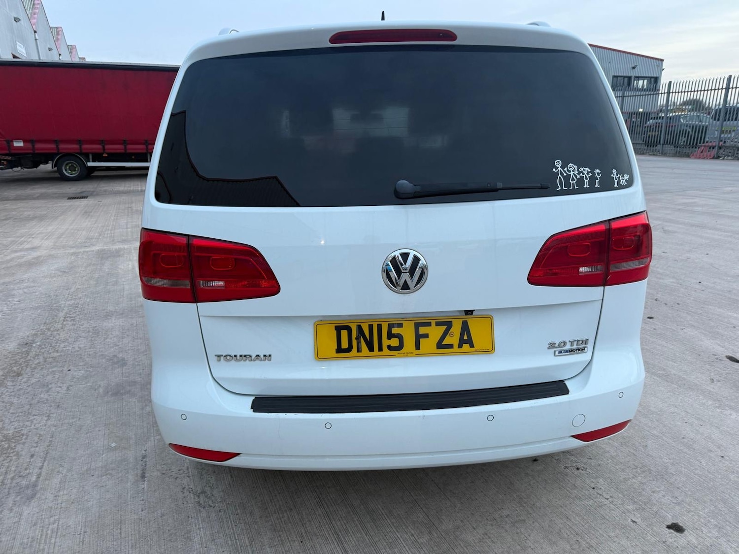 Used Volkswagen Touran 2015 for sale - 76940121: Photo 16