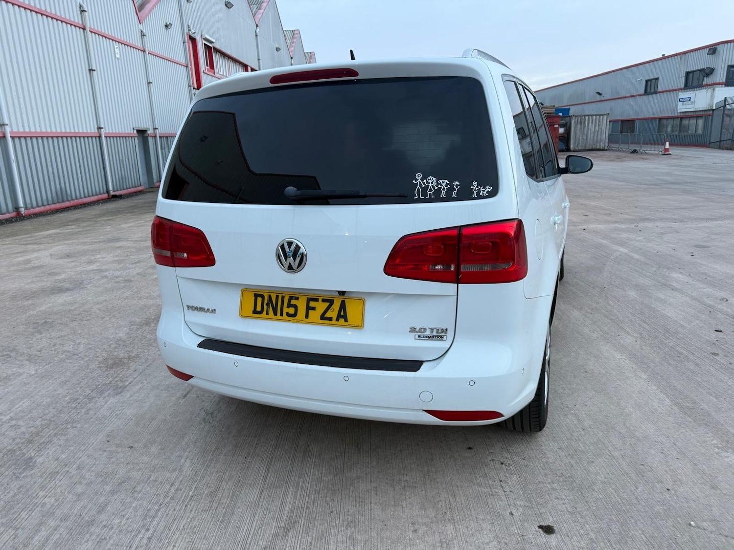 Used Volkswagen Touran 2015 for sale - 76940121: Photo 17
